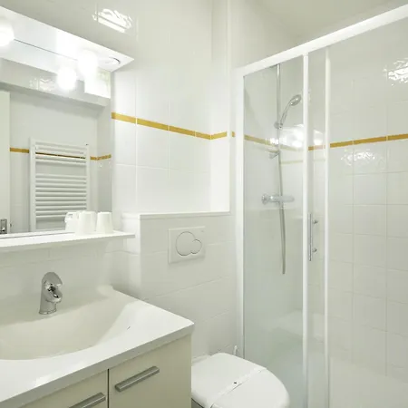 Eliova L'eau Vive Hotel