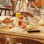 Hotel Eliova L'eau Vive Châtel